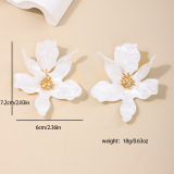 White Flowers Stamen Irregular Earrings