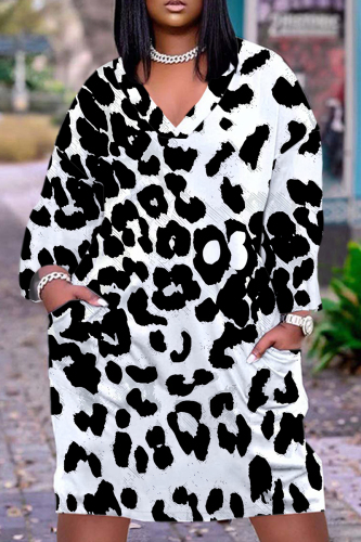 White Black Graphcis Print V Neck Long Sleeve with Pocket Casual Outing Plus Size Straight Loose Midi Dress