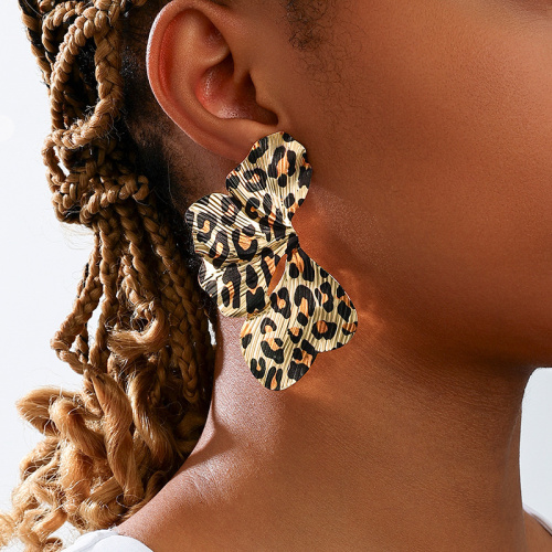 Glod Leopard Casual Metal Leaf Earrings