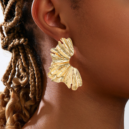 Glod Casual Bohemian Dangle Cute Metal Flower Earrings