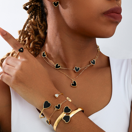 Black Heart Shaped Chains Necklace Earrings Bracelet Ring Seven Piece Set