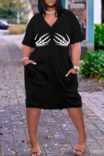 Black Skeleton Hands Print V Neck Short Sleeve with Pocket Casual Outing Plus Size Midi T-shirt Dress