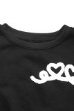 Daily Heart Shaped Patch Contrast O Neck Tops