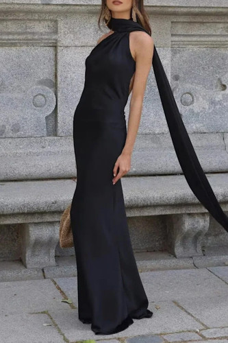 Sexy Solid Color Backless Halter Evening Dresses