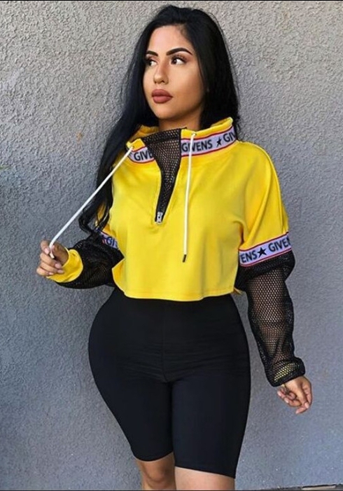 US$ 11.99 - Yellow Fashion Solid Patchwork O-Neck Regular Full Short Sweats & Hoodies - www