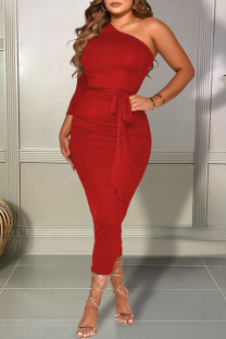 Red Sexy Solid Split Joint Oblique Collar One Step Skirt Dresses