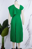 Green Casual Solid Patchwork Oblique Collar Pleated Dresses