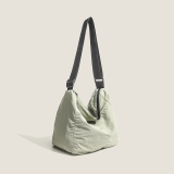 Green Casual Simplicity Solid Fold Zipper Bags