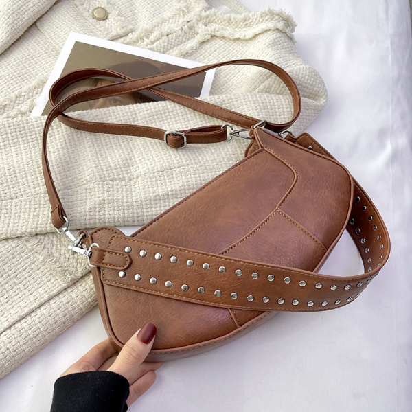 Brown Vintage Simplicity Solid Rivets Bags