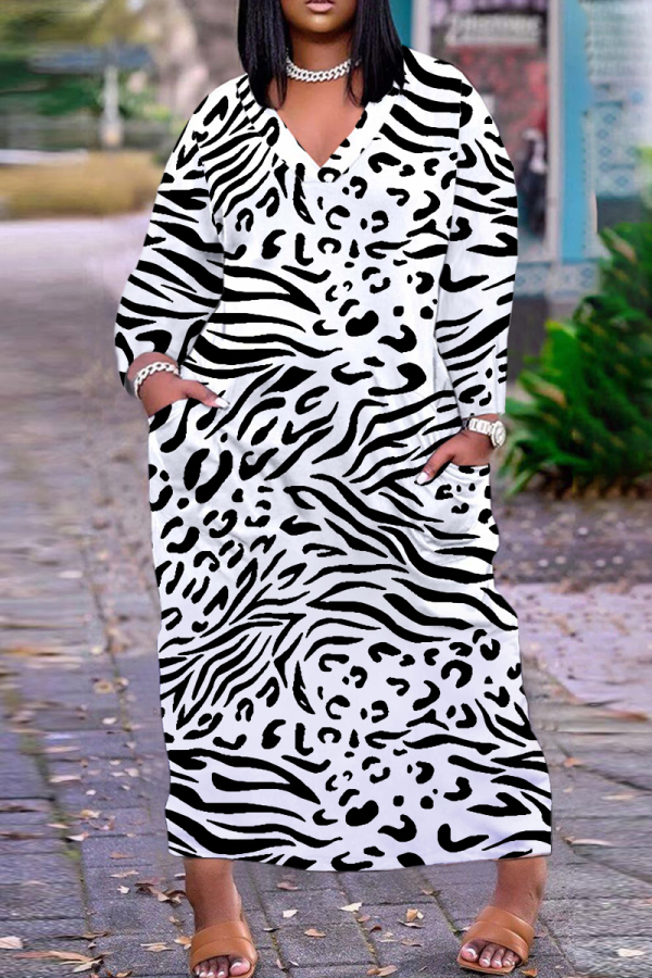 Black And White Casual Print Pocket V Neck Long Plus Size Dresses