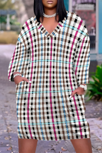 White Rose Red Street Plaid Pocket Patchwork Contrast V Neck Printed Plus Size Dresses