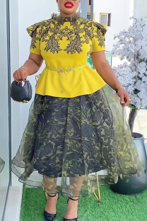 Yellow Elegant Print With Belt Mandarin Collar Plus Size Dresses