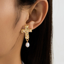 Gold Casual Daily Pearls Decor Earrings