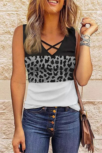 Casual Street Leopard Printing V Neck T-Shirts