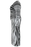Elegant Striped Patchwork O Neck Printed Plus Size Dresses