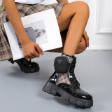 Daily Cross Straps Closed Leather Shoes