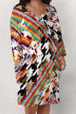 Street Plaid Flowers Pocket Contrast V Neck Printed Plus Size Dresses