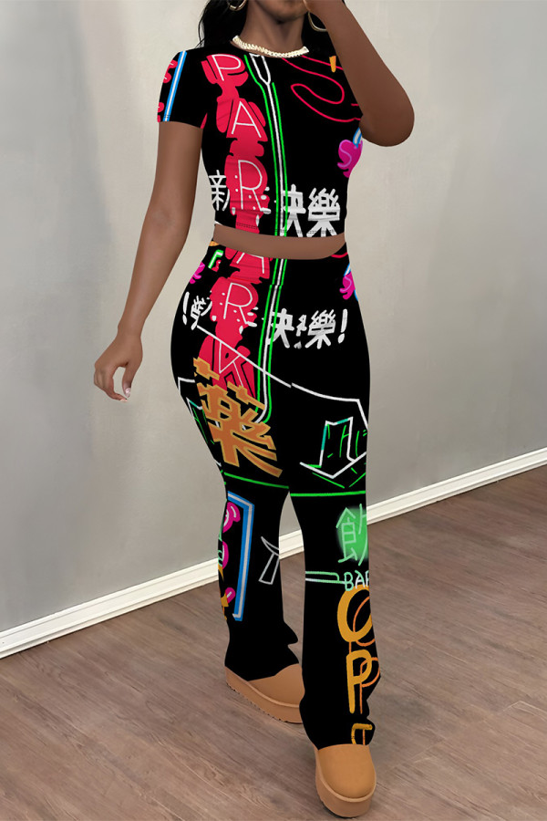 Casual Graffiti Print Contrast O Neck Short Sleeve Two Pieces