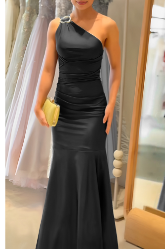 Sexy Solid Color Patchwork Oblique Collar Fishtail Dresses