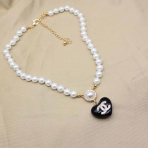 Vintage Simplicity Letter Pearl Necklaces
