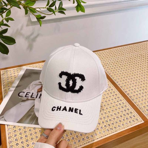 Simplicity Letter Embroidered Hat