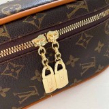Elegant Letter Patchwork Zipper Bags