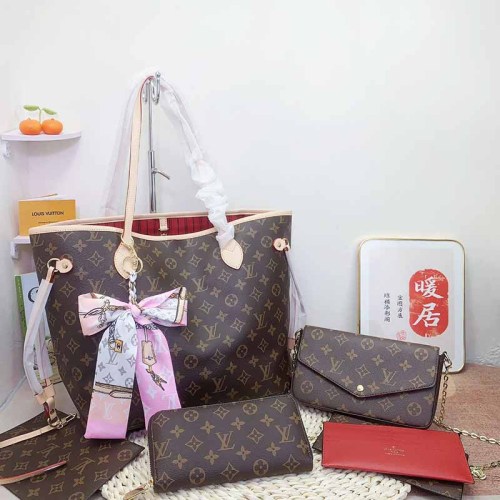 Casual Street Letter Patchwork Chains Zipper Bags