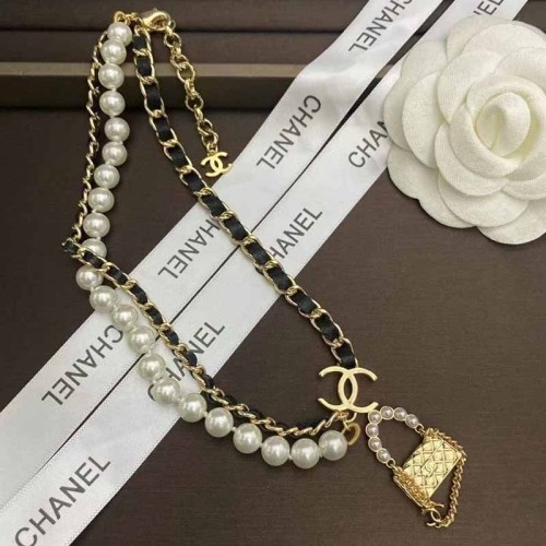 Celebrities Elegant Letter Chains Pearl Necklaces