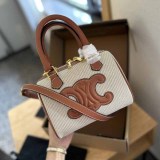 Casual Simplicity Geometric Zipper Bags