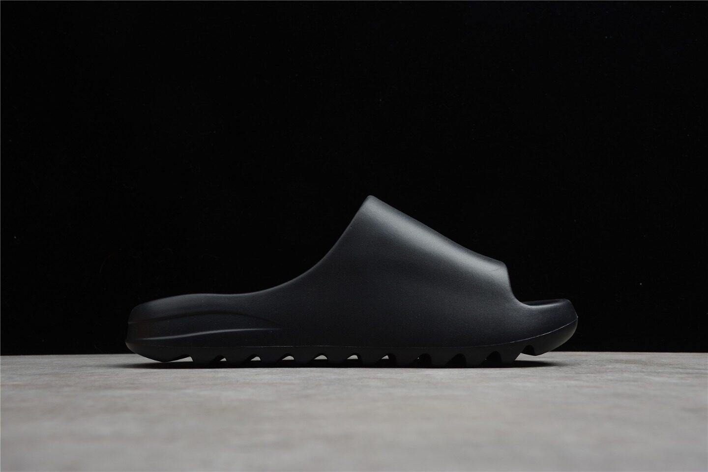 Fake Yeezy slide (Free Shipping)adidas Yeezy Slide Onyx HQ6448 reps Fake Yeezy slide (Free Shipping)adidas Yeezy Slide Onyx HQ6448 reps
