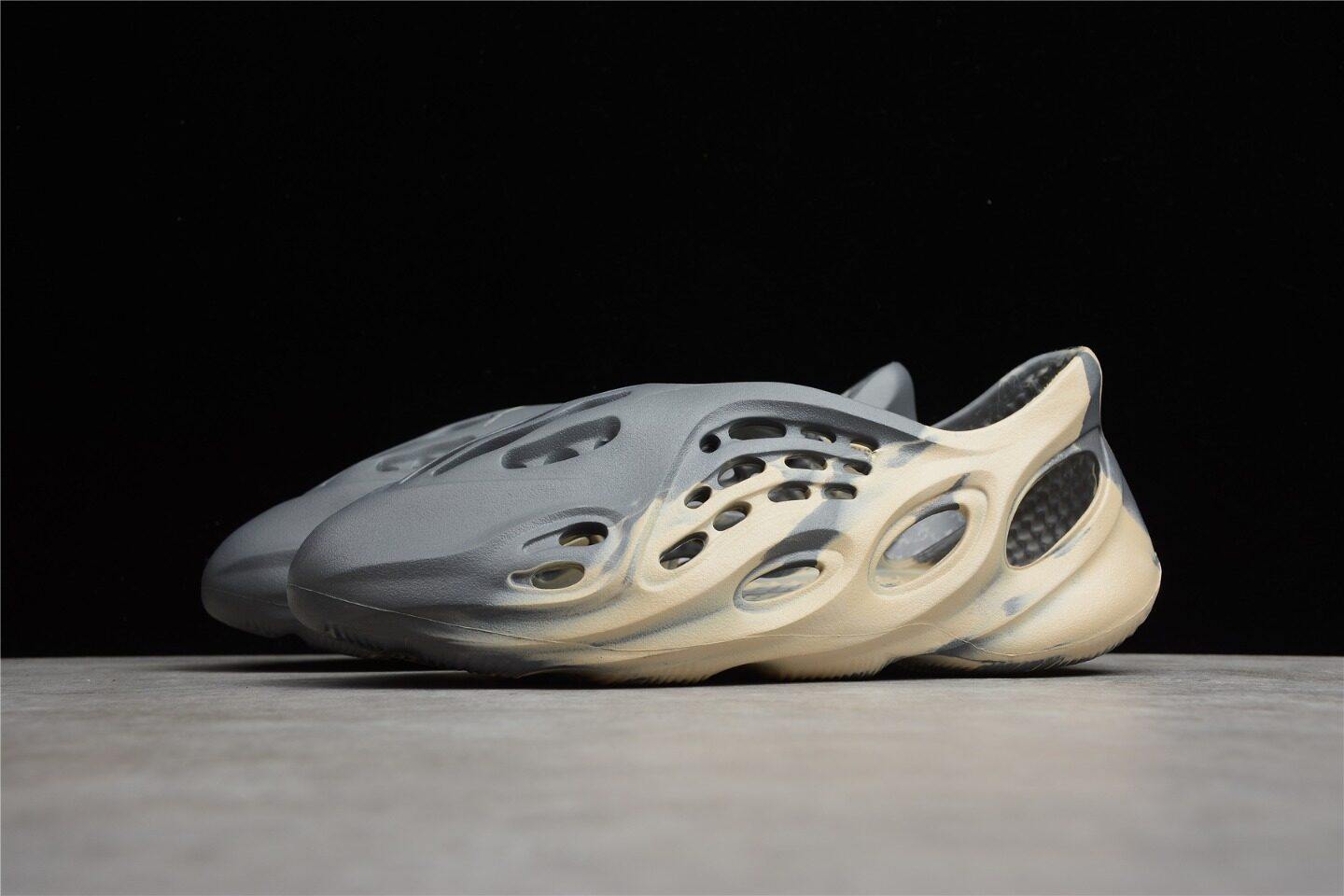 Fake Yeezy Foam Runner (Free Shipping)Yeezy Foam Runner MXT Moon GRey Fake Yeezy Foam Runner (Free Shipping)Yeezy Foam Runner MXT Moon GRey
