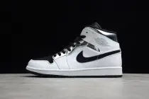 Jordan 1 Mid Alternate Think 16 554724-121