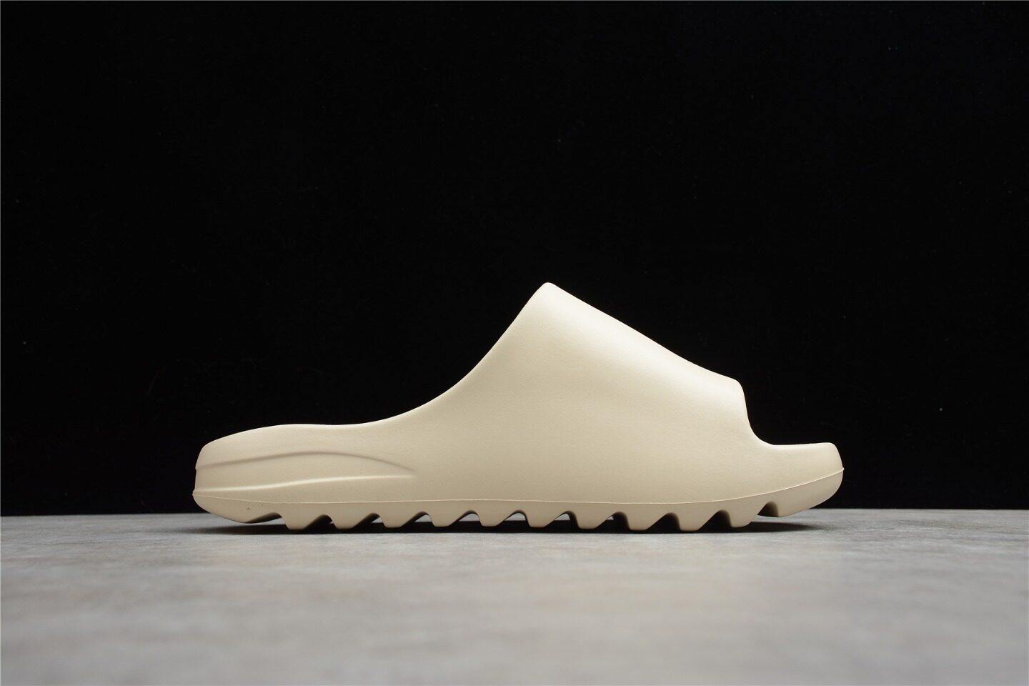 Fake Yeezy slide | (Free Shipping) Yeezy Slide Bone FW6345 reps womens mens