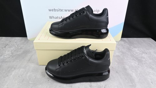Alexander McQueen Oversized Black Shiny Sole 604232WHX981000(SP batch)