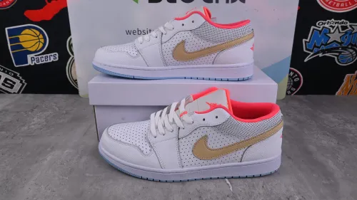 Jordan 1 Low SE White Sesame (W) DC9509-100