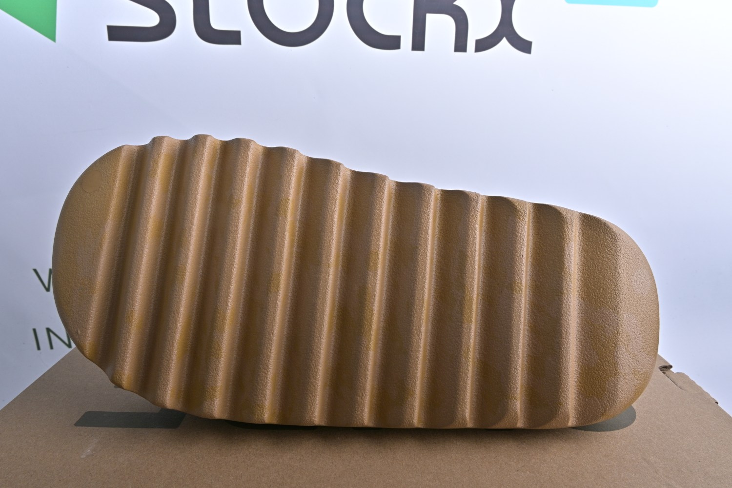 Fake Yeezy slide | (Free Shipping)adidas Yeezy Slide Ochre GW1931 reps womens mens