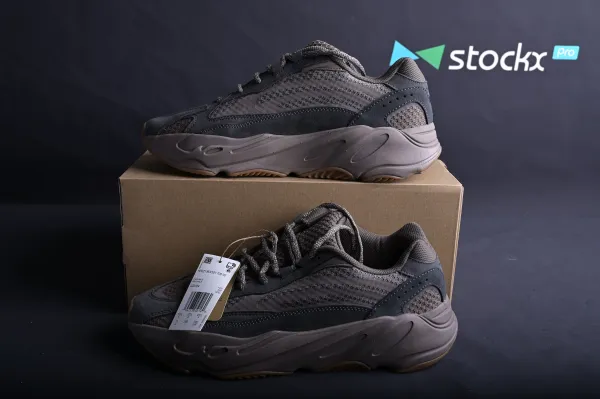 adidas Yeezy Boost 700 V2 Mauve GZ0724