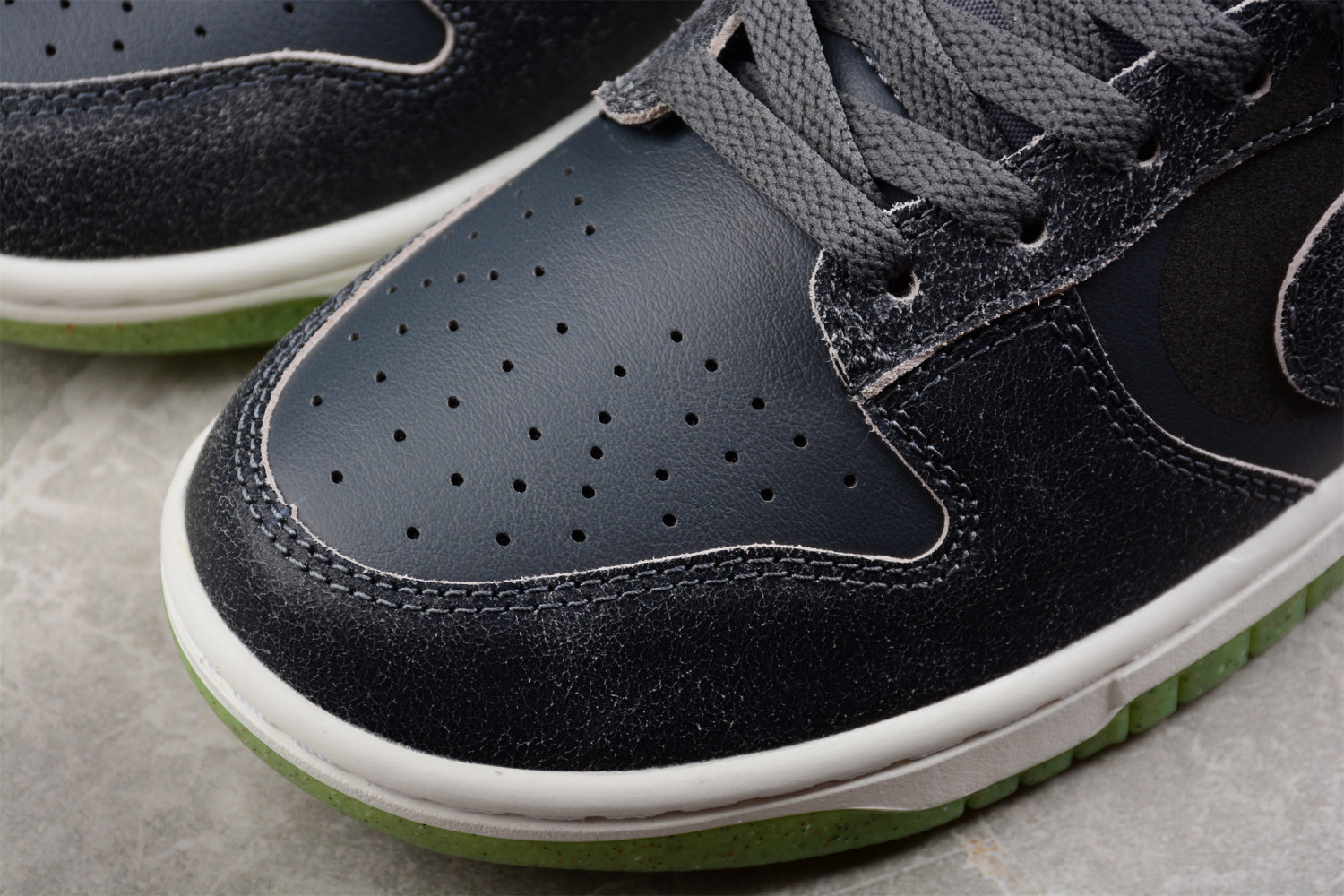 shadow dunks