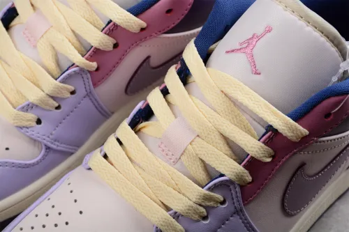 Jordan 1 Low Pastel Purple (W) DZ2768-651
