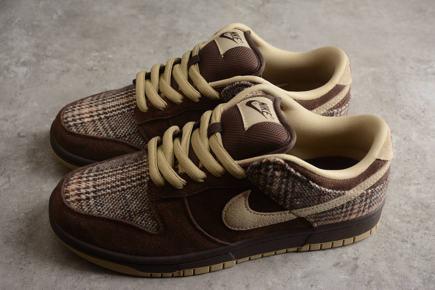 tweed dunks