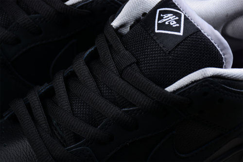 Nike SB Dunk Low Atlas 35MM Black (SP Batch) 504750-086