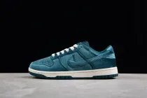Nike Dunk Low Green Velvet DZ5224-300