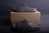 Kanye West x Yeezy Slide Resin Soot G55495
