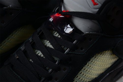 Jordan 5 Retro Gore-Tex Off-Noir DR0092-001