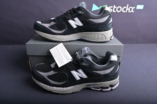 N*w B*la*ce 2002R 'Protection Pack - Black Grey' M2002RR1