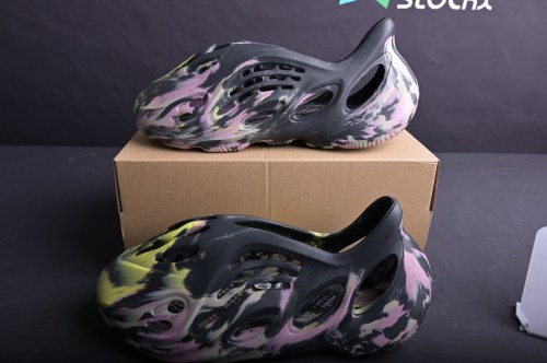 (Free Shipping)adidas Yeezy Foam RNR MX Cinder ID4126