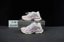 Ba***ci*ga Runner Pink White 677402-W3RB3-9059 1:1(SP batch)