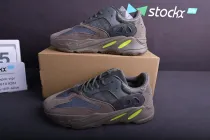 adidas Yeezy 700 Mauve(SP batch) EE9614