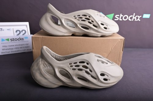 (Free Shipping)adidas Yeezy Foam RNNR Stone Sage GX4472