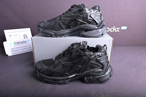 Ba***ci*ga Runner Kith Four.Color 7.0 21ss(SP batch)W3RNY0135